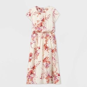 NWT! Floral maxi dress